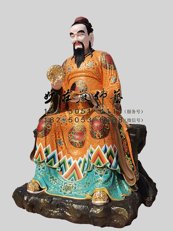 杨仙师侧面照