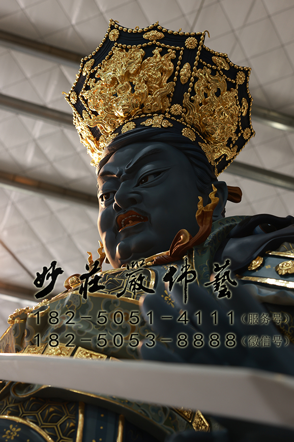 四大天王之增长天王侧面照