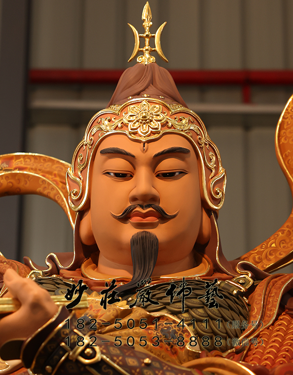 马灵耀元帅塑像正面近照